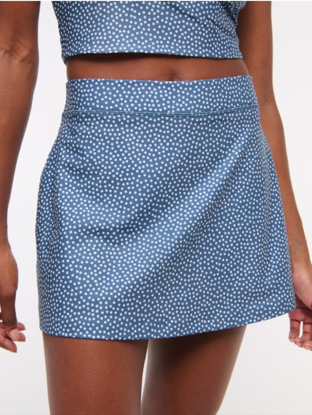 NWT Abercrombie & Fitch YPB sculptLUX High Rise Lined Skirt